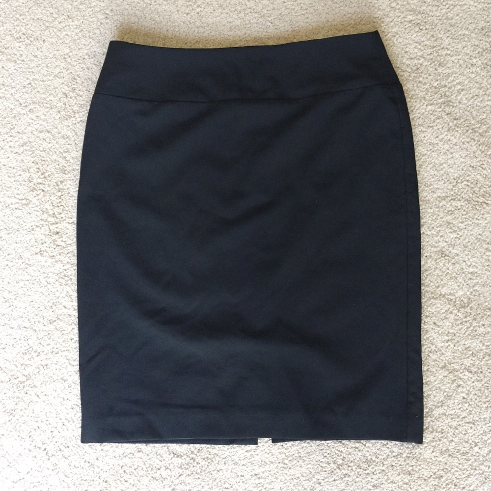 Alfani Skirt With Lining, Zipper & Back Slit